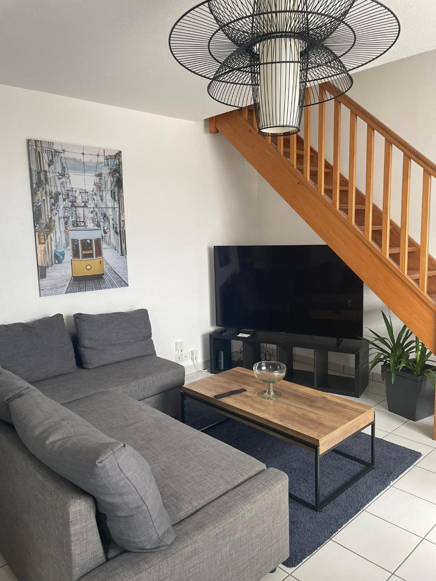 Gare Family Home Laval  Exterior foto