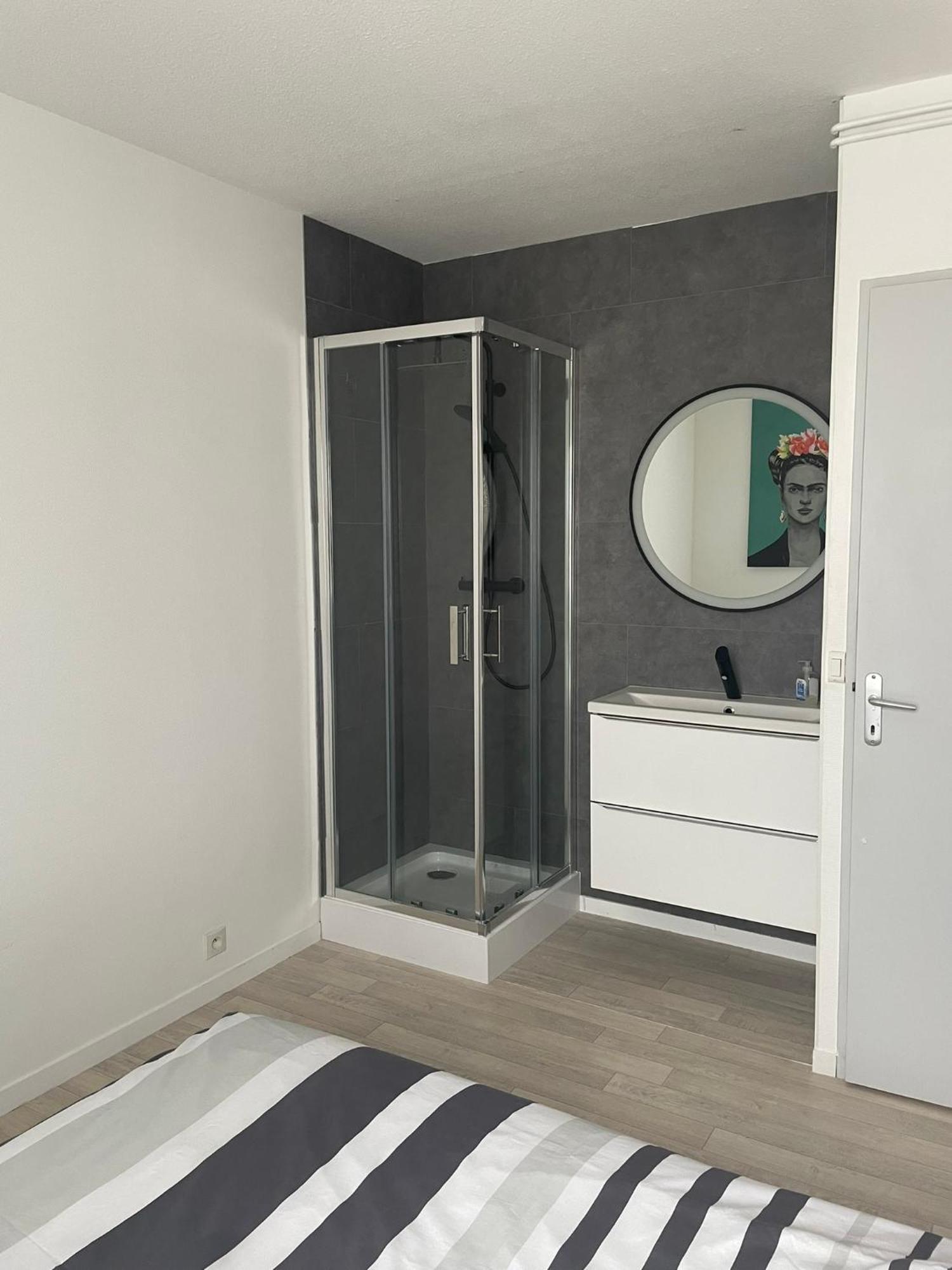 Gare Family Home Laval  Exterior foto